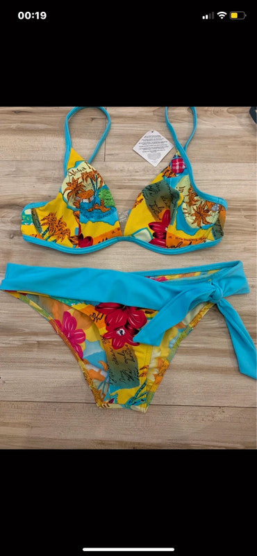 Ensemble Livia Honolulu  Size 40/12